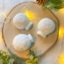 Load image into Gallery viewer, Igloo Bath Bomb