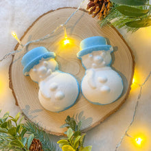 Load image into Gallery viewer, Frosty The Snowman Bath Bomb