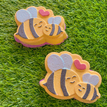 Load image into Gallery viewer, Loving Bees Bath Bomb - mothers day bath bomb - fathers day bath bomb