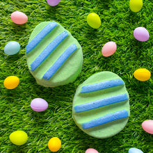 Load image into Gallery viewer, Striped Easter Egg Bath Bomb