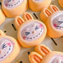 Load image into Gallery viewer, Labu Bath Bomb Orange