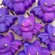 Load image into Gallery viewer, 10 Shimmering Bat Bath Bombs