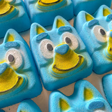 Load image into Gallery viewer, 10 Blue Dog Bath Bombs