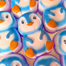 Load image into Gallery viewer, 10 Penguin Bath Bombs