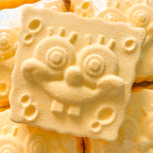 Load image into Gallery viewer, Smiling Sponge Bath Bomb