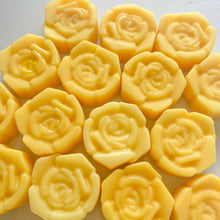 Load image into Gallery viewer, Daisy Wax Melts Pack Of 4
