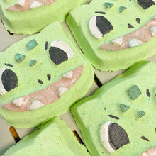 Load image into Gallery viewer, Plant Creature Bath Bomb