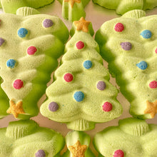 Load image into Gallery viewer, Christmas Tree Bath Bomb
