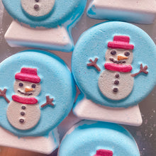 Load image into Gallery viewer, Snowglobe Bath Bomb
