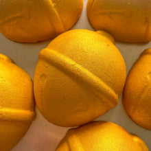 Load image into Gallery viewer, Sleigh Bell Bath Bomb
