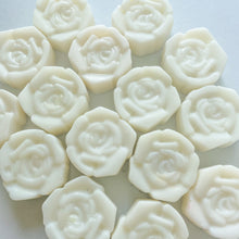 Load image into Gallery viewer, Dove Wax Melts Pack Of 4
